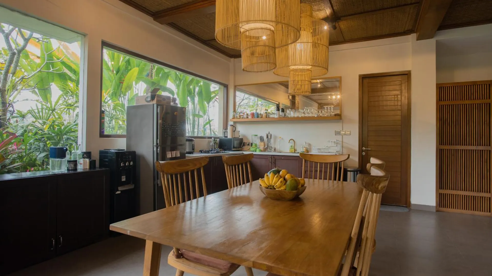 Laxmi Villa Ubud 5Br 0*, אובוד