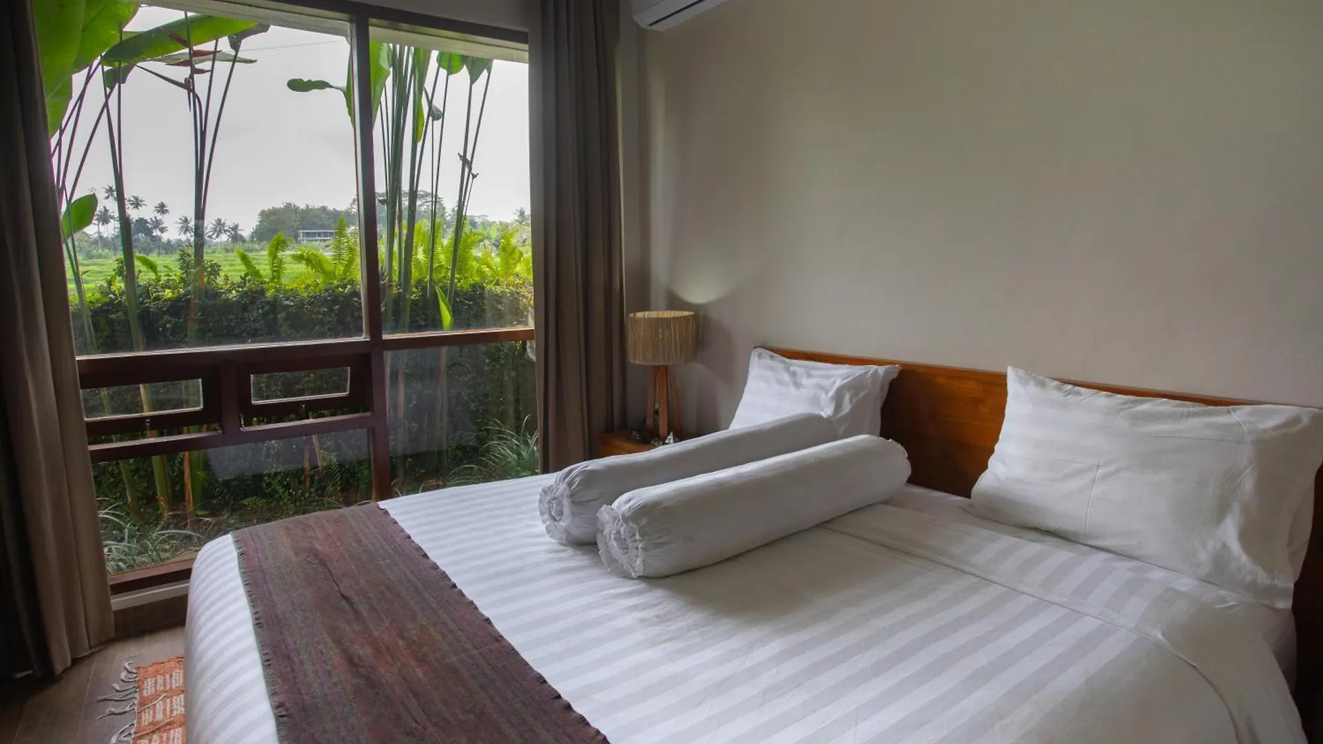 Laxmi Villa Ubud 5Br  Ubud (Bali)